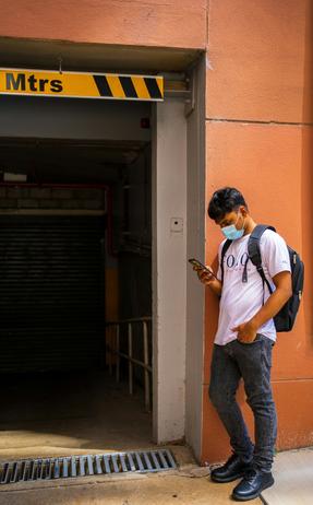 Boarding Schools’ 2025-26 Cell Phone & Social Media Policies: What’s Changing