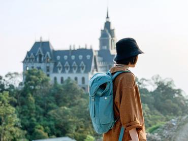 Boarding School Costs 101: Hidden Fees & Travel Budgeting